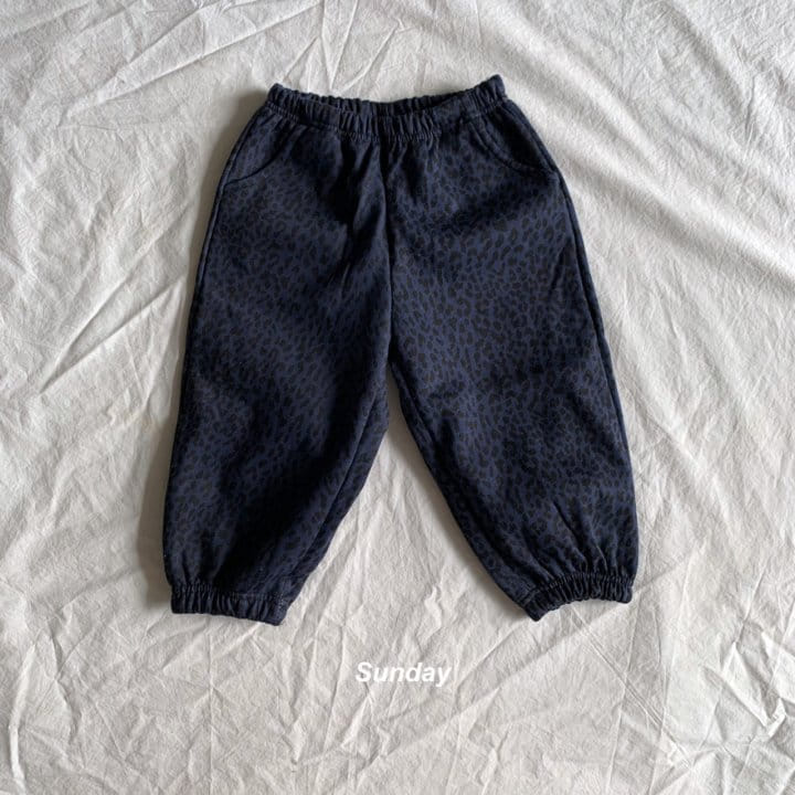 SUNDAY CLOSET - Korean Children Fashion - #Kfashion4kids - Leopard Fleece Jogger Pants