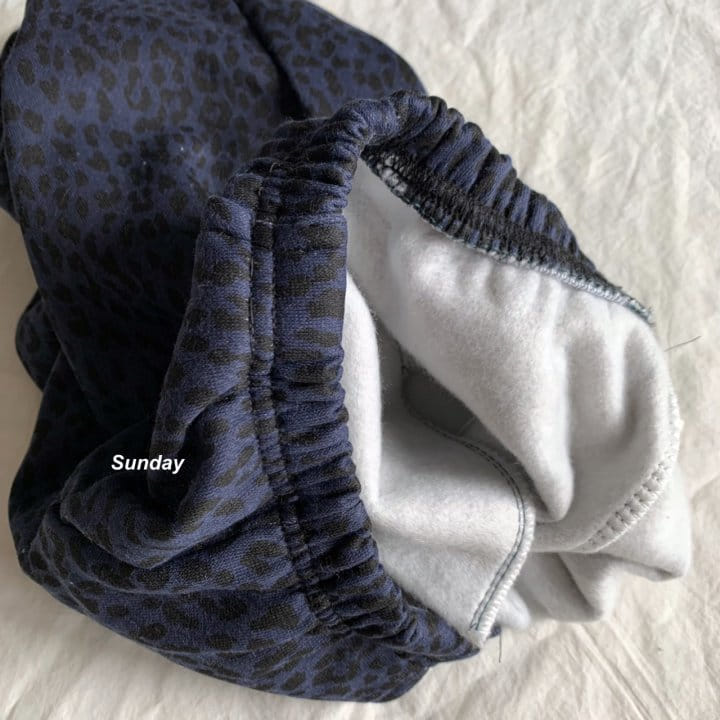 SUNDAY CLOSET - Korean Children Fashion - #Kfashion4kids - Leopard Fleece Jogger Pants - 2