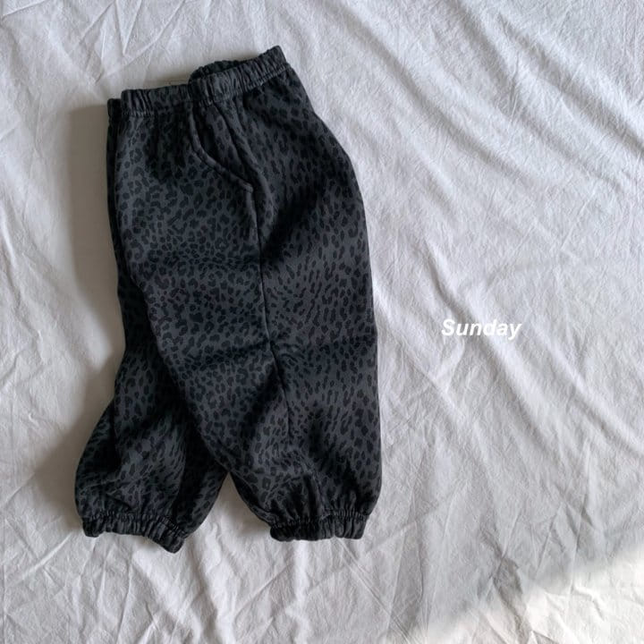 SUNDAY CLOSET - Korean Children Fashion - #Kfashion4kids - Leopard Fleece Jogger Pants - 6