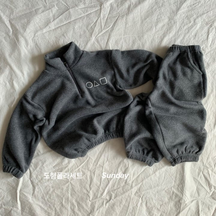 SUNDAY CLOSET - Korean Children Fashion - #Kfashion4kids - Shape Turtleneck Top Bottom Set - 2