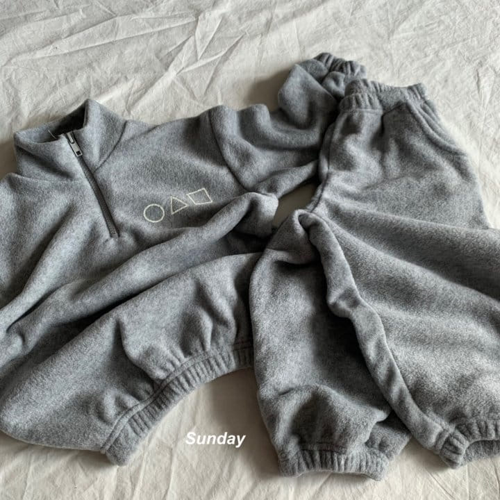 SUNDAY CLOSET - Korean Children Fashion - #Kfashion4kids - Shape Turtleneck Top Bottom Set - 3