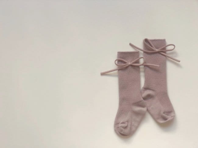 TEAMAND - Korean Children Fashion - #Kfashion4kids - Bong Bong Ribbon Knee Socks - 4