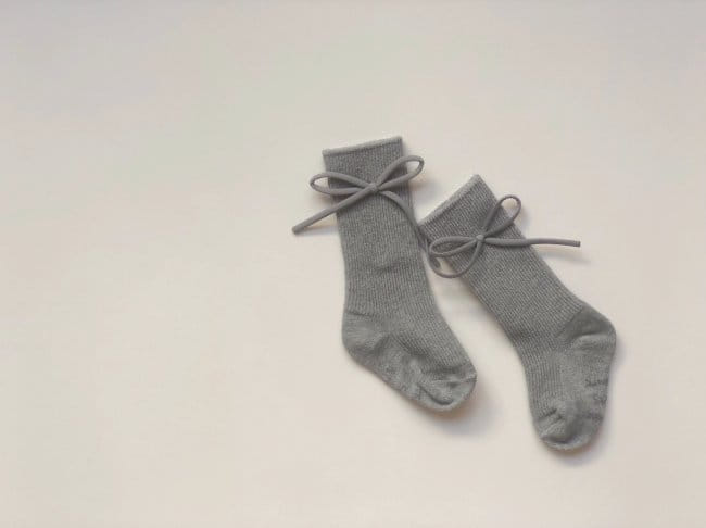 TEAMAND - Korean Children Fashion - #Kfashion4kids - Bong Bong Ribbon Knee Socks - 6