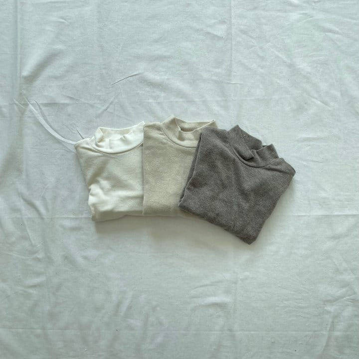 WOODIE - Korean Children Fashion - #Kfashion4kids - Cream Half Turtleneck Tee