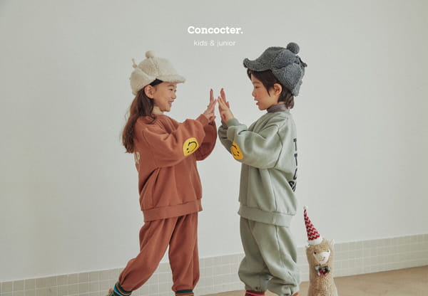 CONCOCTER - Korean Children Fashion - #Kfashion4kids - Sleeves Smile Top Bottom Set - 12