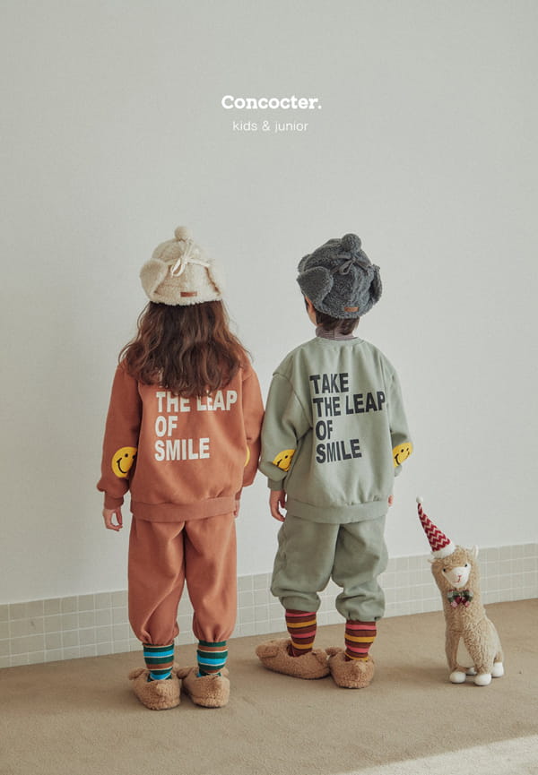 CONCOCTER - Korean Children Fashion - #Kfashion4kids - Sleeves Smile Top Bottom Set - 6