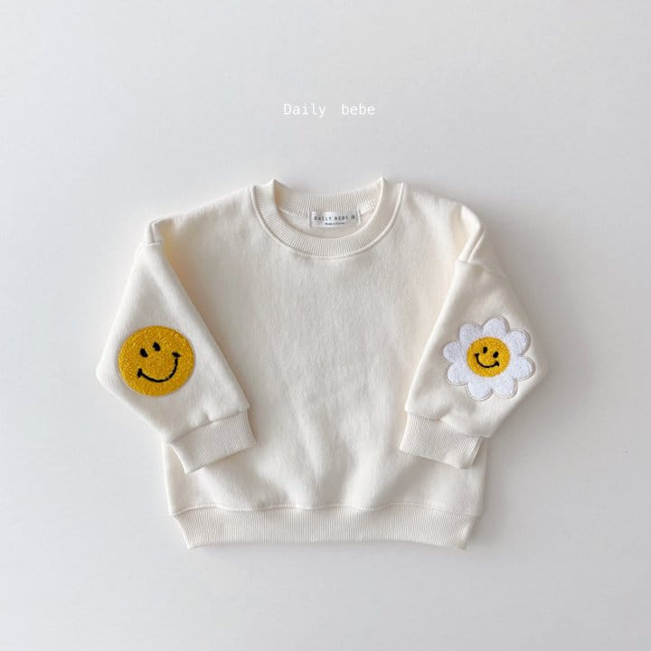 DAILY BEBE - Korean Children Fashion - #Kfashion4kids - Flower Smile Patch Sweatshirt