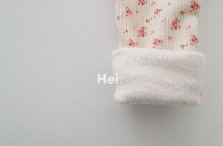 HEI - Korean Children Fashion - #Kfashion4kids - Flower Fleece Leggings - 2