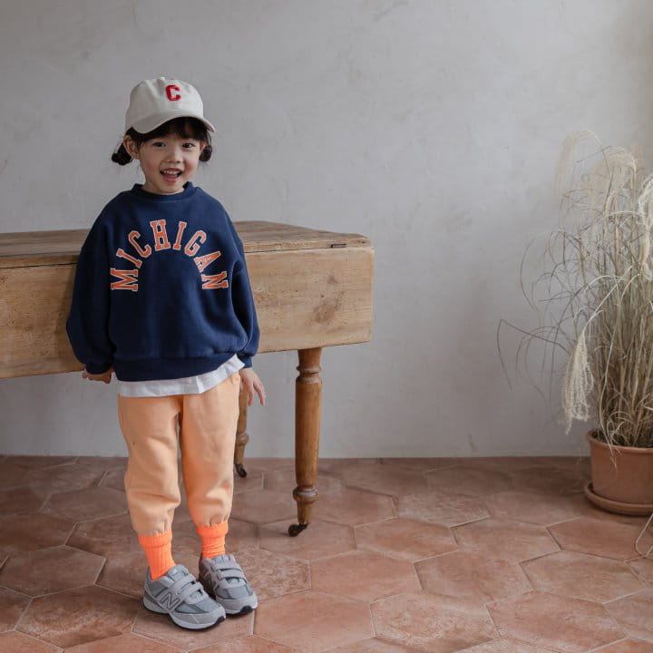 HONEYBEE - Korean Children Fashion - #Kfashion4kids - Michigan Sweatshirt - 11
