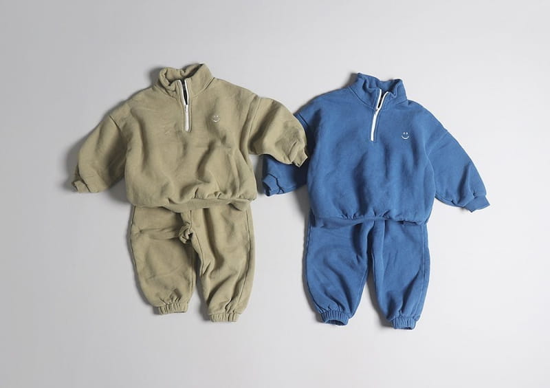 HYVAA - Korean Children Fashion - #Kfashion4kids - Smile Anorak Top Bottom Set - 9
