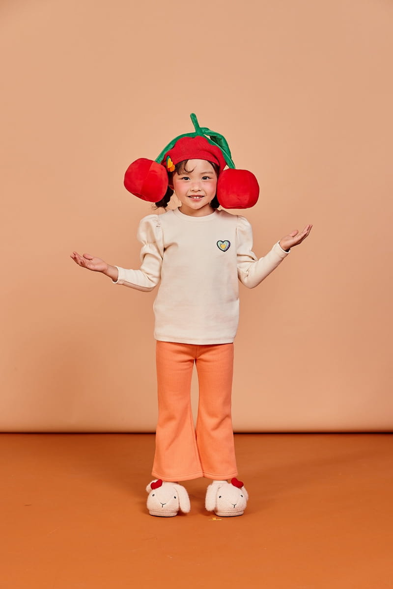 KOKOYARN - Korean Children Fashion - #Kfashion4kids - Rib Heart Bootscut Leggings - 7
