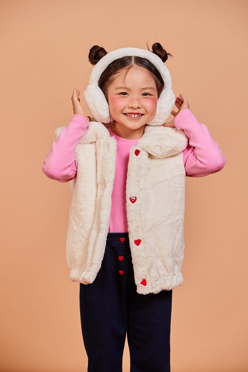 KOKOYARN - Korean Children Fashion - #Kfashion4kids - Mink Fluffy Collar Vest - 7