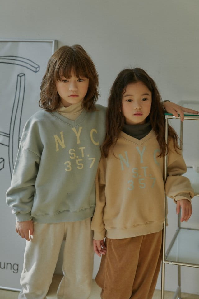 LITTLE B - Korean Children Fashion - #Kfashion4kids - NYC Sweatshirt - 6