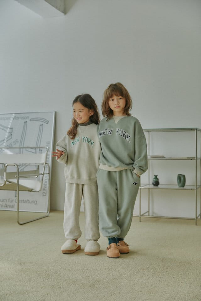 LITTLE B - Korean Children Fashion - #Kfashion4kids - New York Sweatshirt - 2