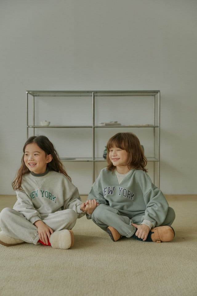 LITTLE B - Korean Children Fashion - #Kfashion4kids - New York Sweatshirt - 6