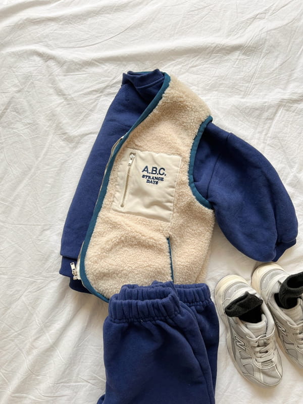 LITTLE COLLI - Korean Children Fashion - #Kfashion4kids - Ritz Top Bottom Set - 4