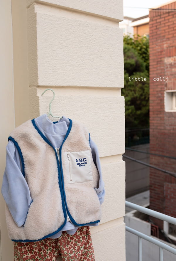 LITTLE COLLI - Korean Children Fashion - #Kfashion4kids - ABC Fleece Vest - 5