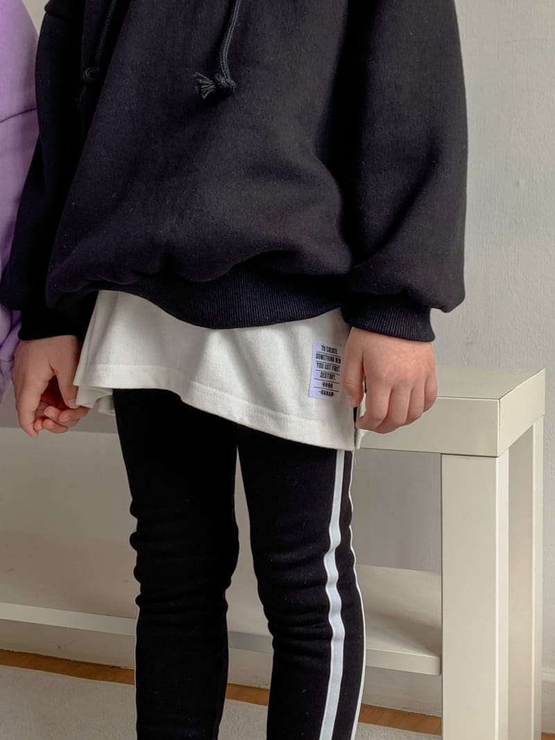 MATILDA & LEE - Korean Children Fashion - #Kfashion4kids - Fleece Two Stripes Leggings - 8