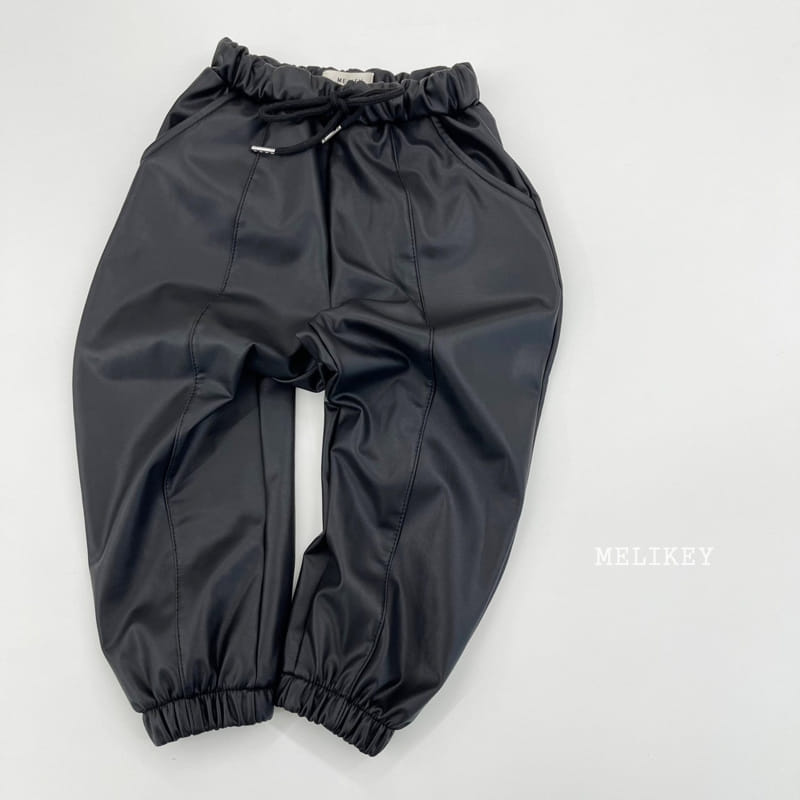 MELIKEY - Korean Children Fashion - #Kfashion4kids - Chic Leather Jogger Pants