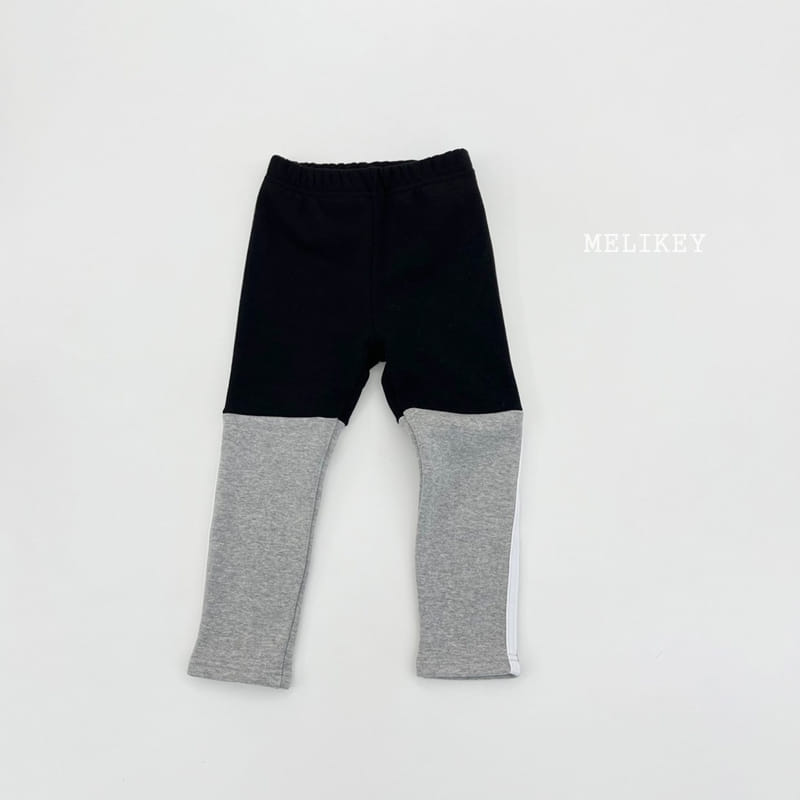 MELIKEY - Korean Children Fashion - #Kfashion4kids - Half Half Color Leggings - 3