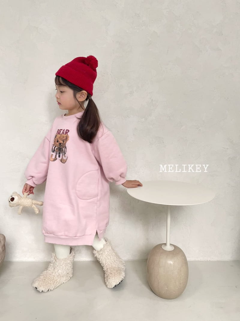 MELIKEY - Korean Children Fashion - #Kfashion4kids - Hug Bear One-piece - 12