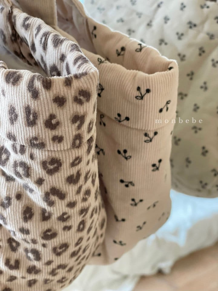 MONBEBE - Korean Children Fashion - #Kfashion4kids - Bong Bong Bonding Dot Bag - 4