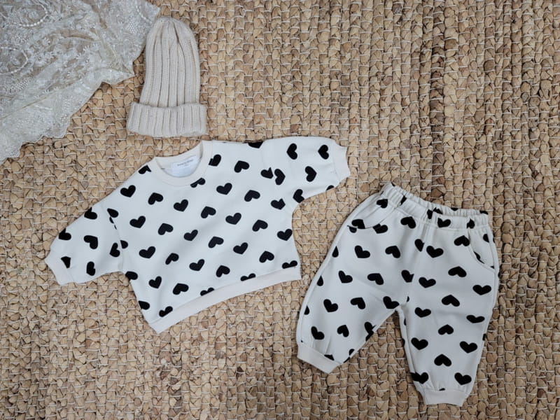 MORAN - Korean Children Fashion - #Kfashion4kids - Fleece Heart Candy Top Bottom Set
