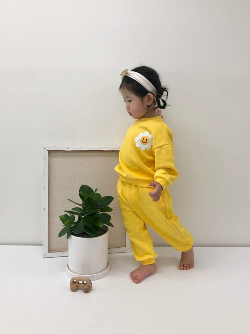 MORAN - Korean Children Fashion - #Kfashion4kids - Fleece Daisy Top Bottom Set - 12