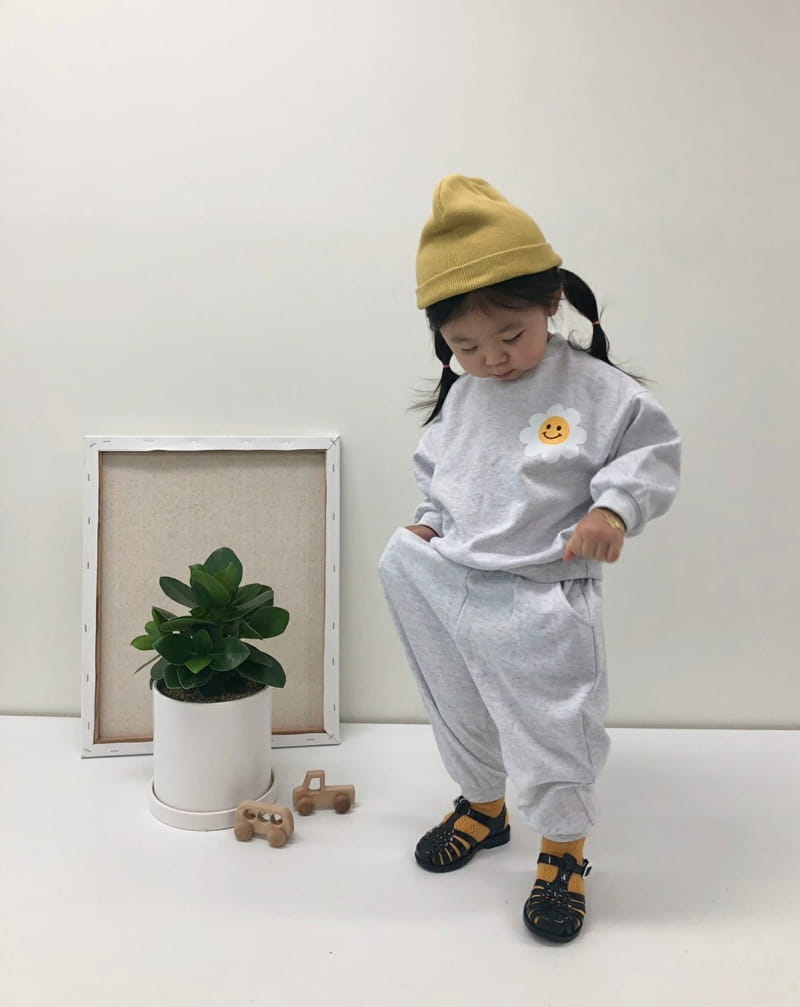 MORAN - Korean Children Fashion - #Kfashion4kids - Fleece Daisy Top Bottom Set - 2