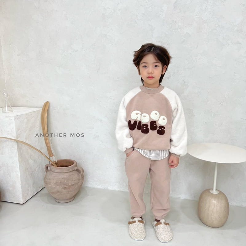 MOS BEBE - Korean Children Fashion - #Kfashion4kids - Bookle Embroidery Fleece Top - 9