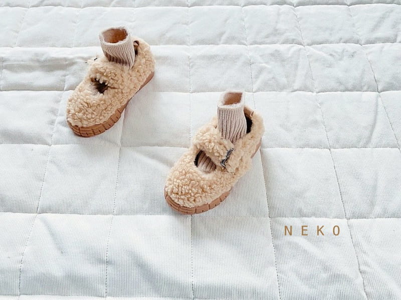 NEKO - Korean Children Fashion - #Kfashion4kids - 857 White Puppy Fluffy Flat - 11