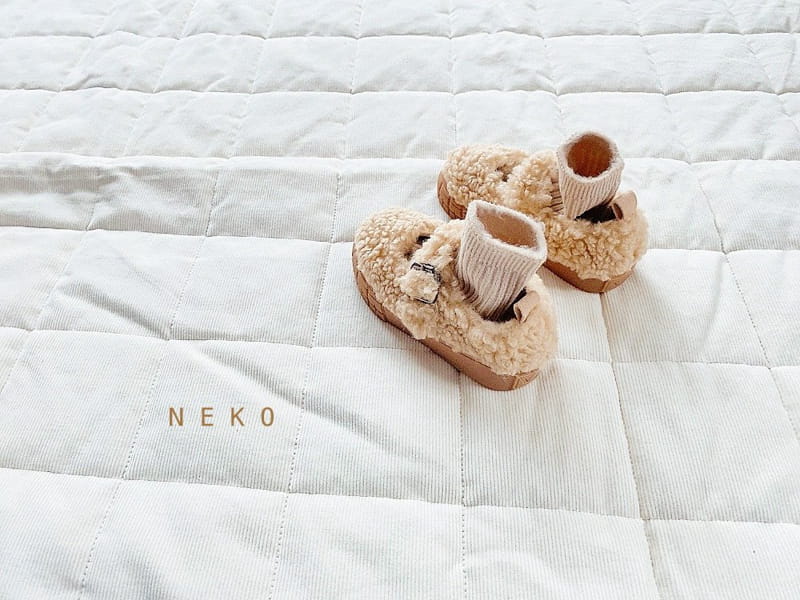 NEKO - Korean Children Fashion - #Kfashion4kids - 857 White Puppy Fluffy Flat - 8