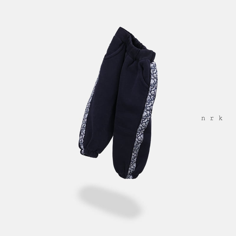 NRK - Korean Children Fashion - #Kfashion4kids - Paisely Jogger Pants - 3