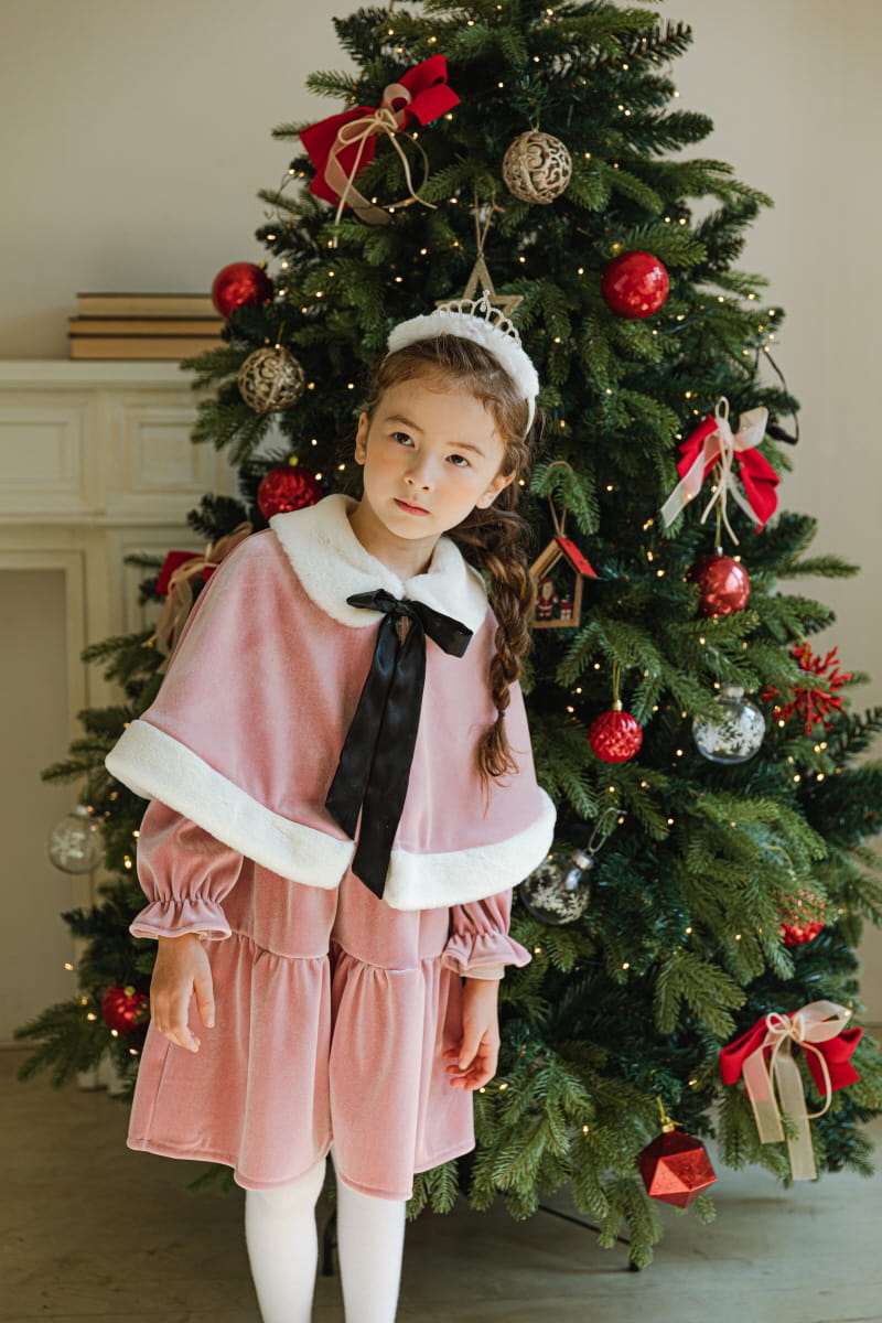 PINK BERRY - Korean Children Fashion - #Kfashion4kids - Holly Cape - 11