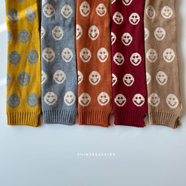 SHINSEAGE KIDS - Korean Children Fashion - #Kfashion4kids - Smile Knit Muffler