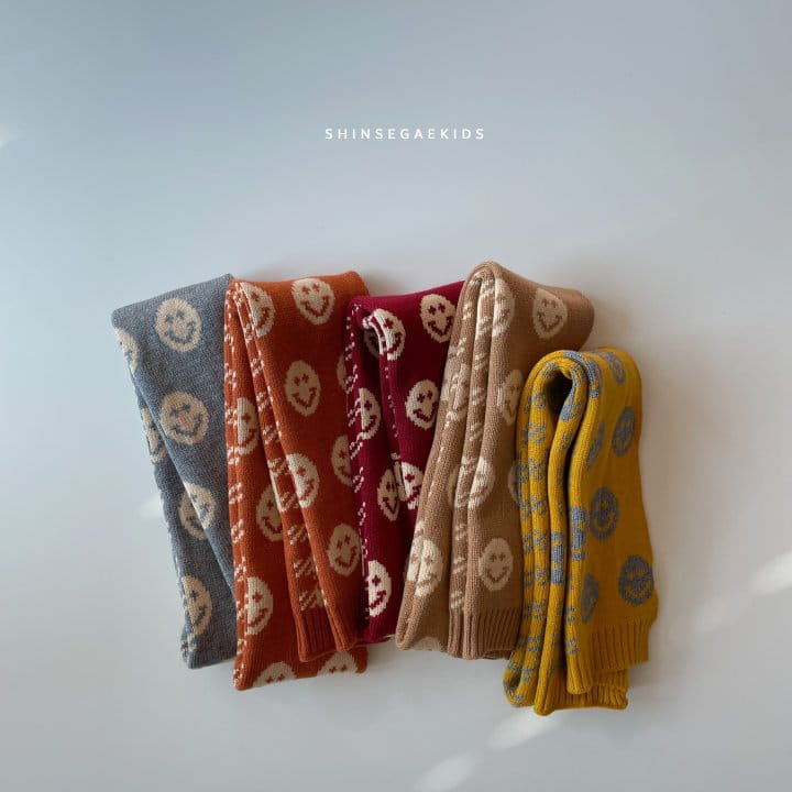 SHINSEAGE KIDS - Korean Children Fashion - #Kfashion4kids - Smile Knit Muffler - 6