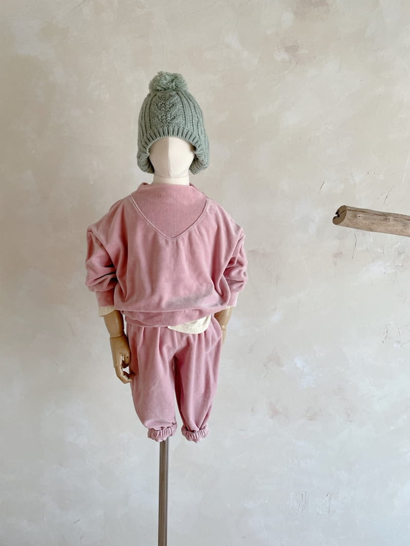 STUDIO M - Korean Children Fashion - #Kfashion4kids - Rib Neck Veloure Top Bottom Set