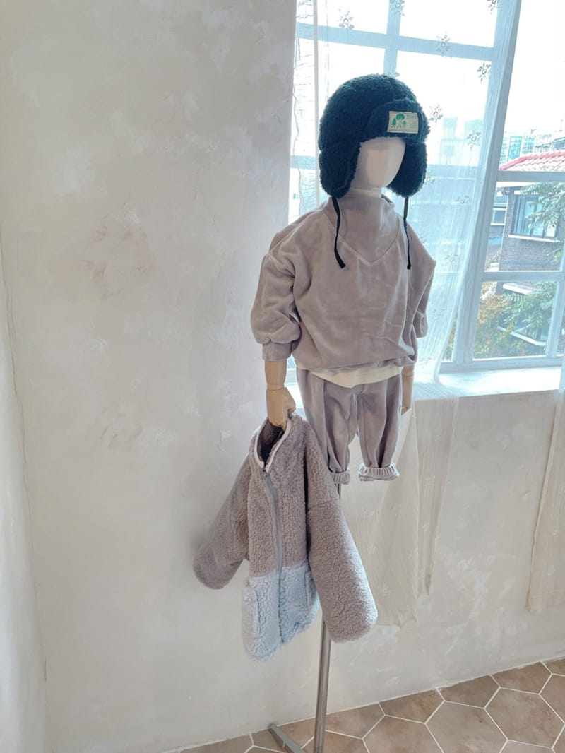 STUDIO M - Korean Children Fashion - #Kfashion4kids - Rib Neck Veloure Top Bottom Set - 10
