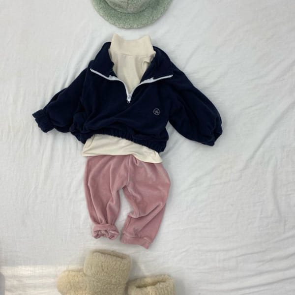 URRR - Korean Children Fashion - #Kfashion4kids - Muji Embroidery Turtleneck Tee - 9