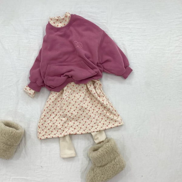 URRR - Korean Children Fashion - #Kfashion4kids - Friends Sweatshirt - 12