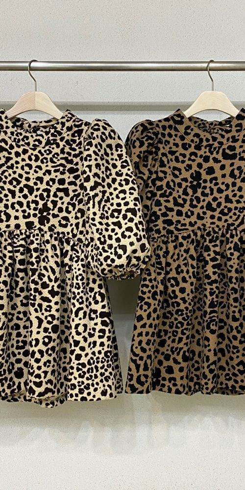 140 AVENUE - Korean Children Fashion - #Kfashion4kids - Leopard Fleece Puff Blouse - 4