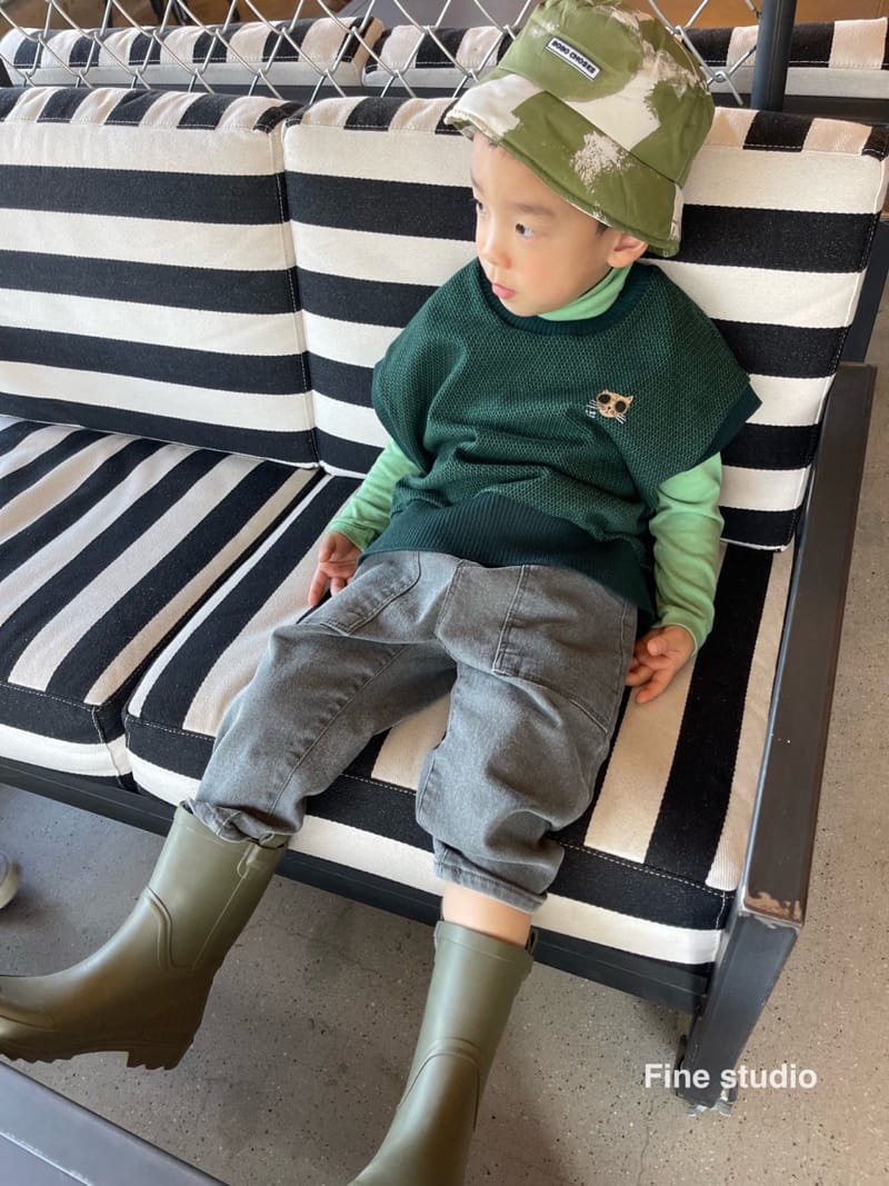 FINE STUDIO - Korean Children Fashion - #Kfashion4kids - Cats Vest - 12