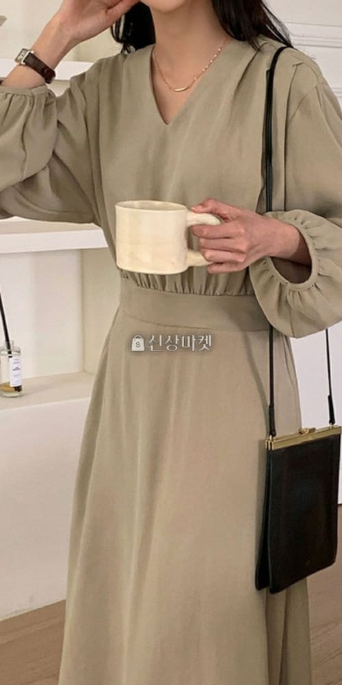 LIKE MORE - Korean Children Fashion - #Kfashion4kids - V Shirring Long One-piece