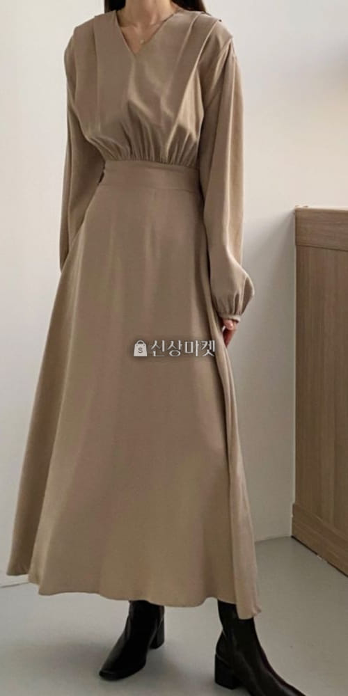 LIKE MORE - Korean Children Fashion - #Kfashion4kids - V Shirring Long One-piece - 3