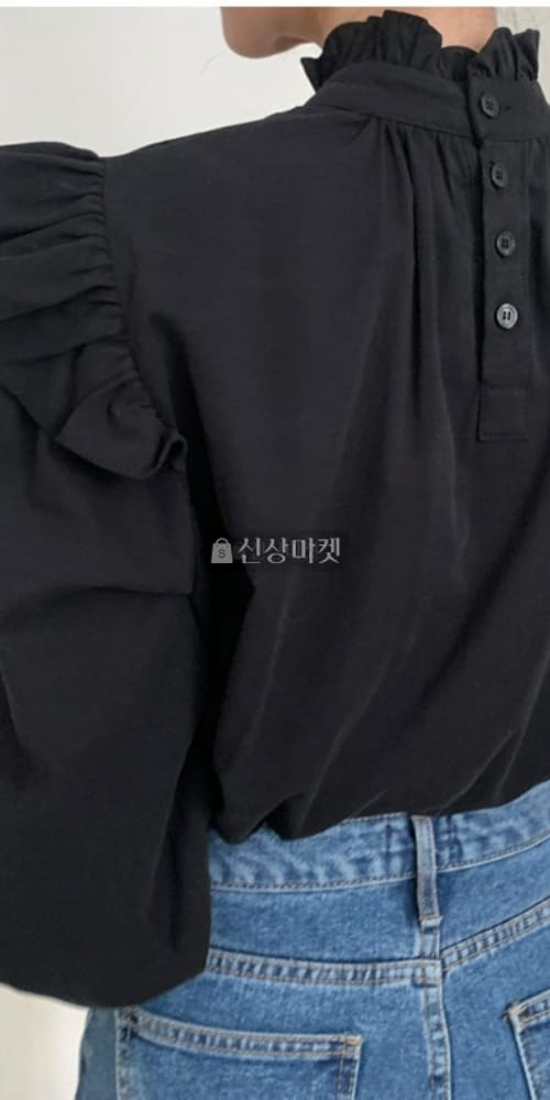 LIKE MORE - Korean Children Fashion - #Kfashion4kids - High Neck Frill Blouse