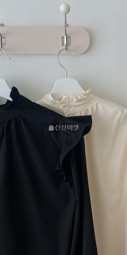 LIKE MORE - Korean Children Fashion - #Kfashion4kids - High Neck Frill Blouse - 4