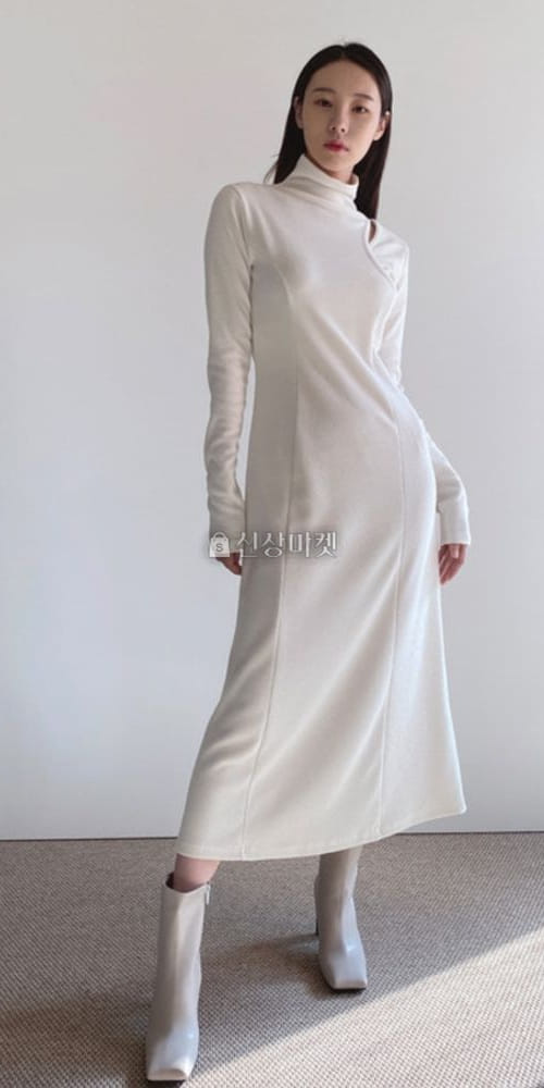 LIKE MORE - Korean Children Fashion - #Kfashion4kids - Slit Warmer Turtleneck One-piece - 2