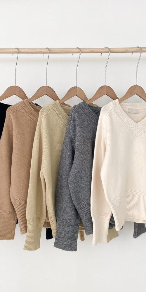 MANHATTAN - Korean Children Fashion - #Kfashion4kids - Cream V Knit Tee - 4