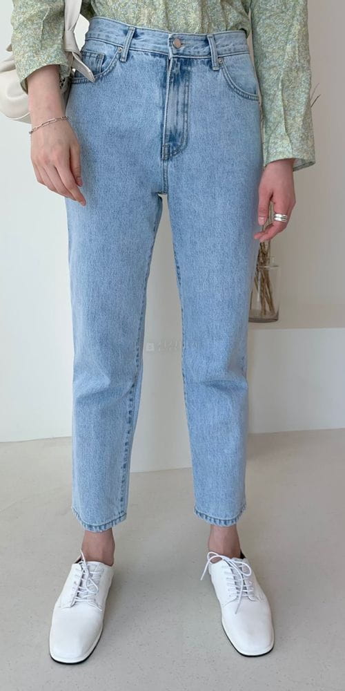 MOI - Korean Children Fashion - #Kfashion4kids - Standard Light Blue Jeans