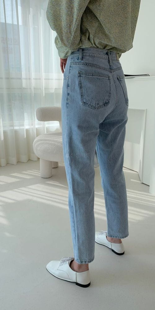 MOI - Korean Children Fashion - #Kfashion4kids - Standard Light Blue Jeans - 4